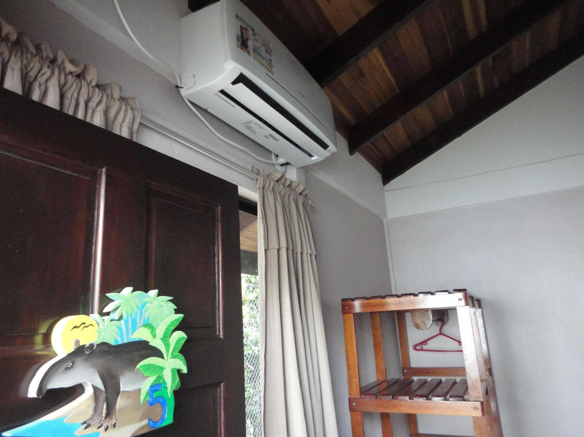 Cabinas Tropicales ปัวร์โตคิมาเนซ ภายนอก รูปภาพ